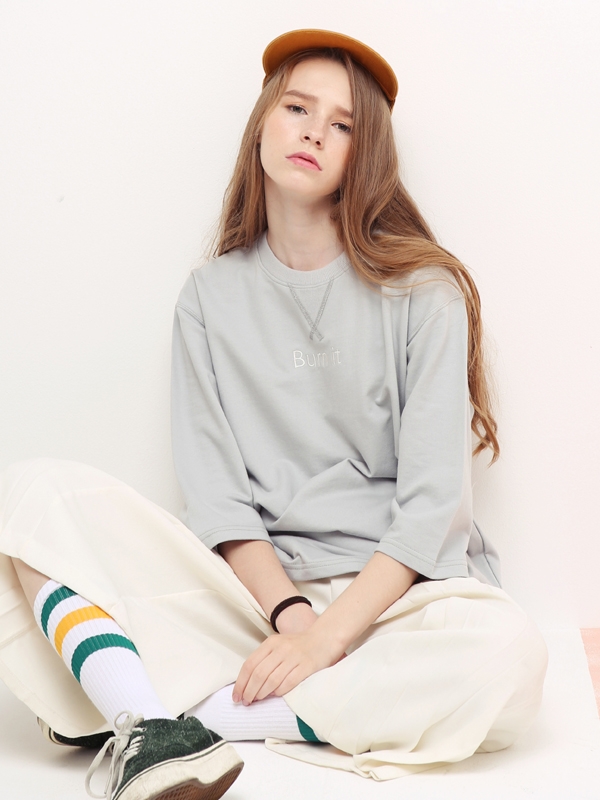 &quot;FEEL GOOD&quot; Embroidery oversize T-shirt (GRAY)
